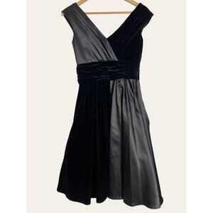 Tadashi Vintage Black Velvet Satin Sleeveless A-Line Retro Cocktail Dress Size 6